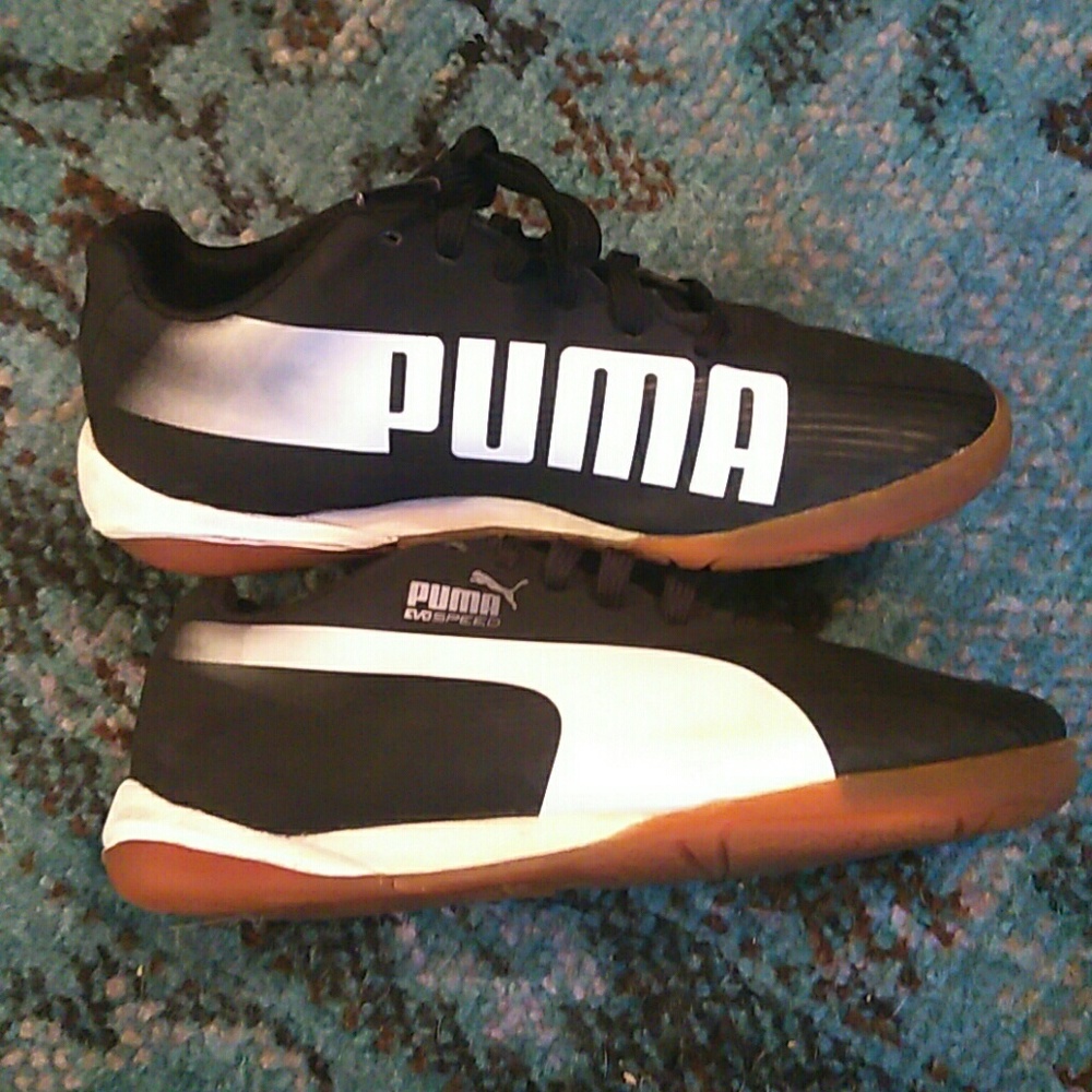 Boys Puma Tennis Shoes